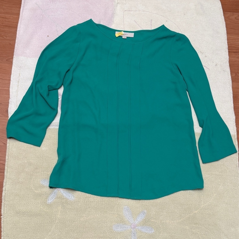 LOFT Green Pleated Shirt S